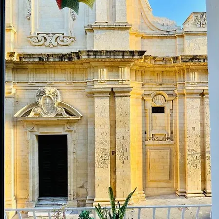 Valletta Collection - Merchant Str Apartment With Large Yard Exterior photo