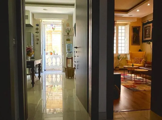 Valletta Collection - Merchant Str Apartment With Large Yard